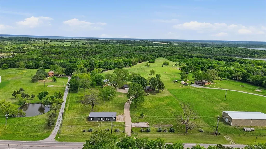 4877 Fm 84 Denison TX 75020