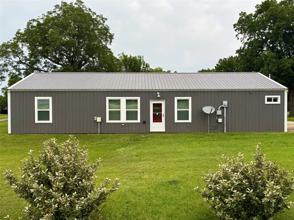 4877 Fm 84 Denison TX 75020