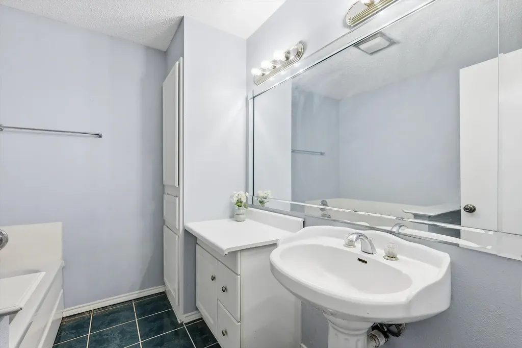 9624 Highland View Drive Dallas TX 75238
