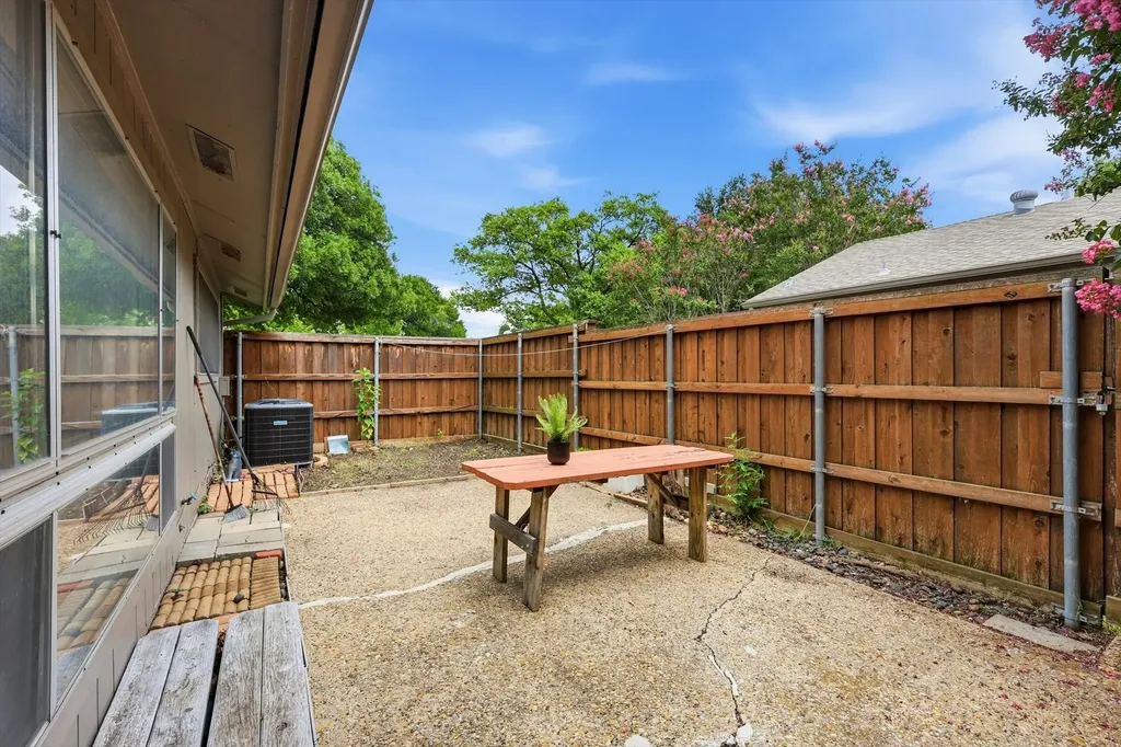 9624 Highland View Drive Dallas TX 75238