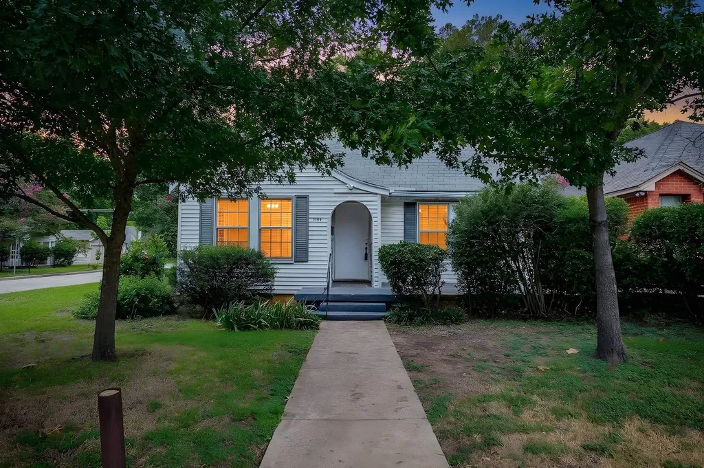 3148 Rogers Avenue Fort Worth TX 76109