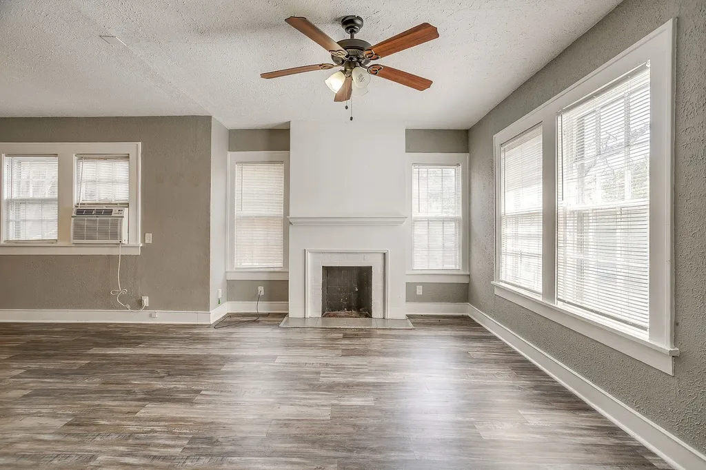 3148 Rogers Avenue Fort Worth TX 76109