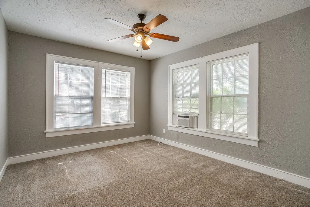 3148 Rogers Avenue Fort Worth TX 76109