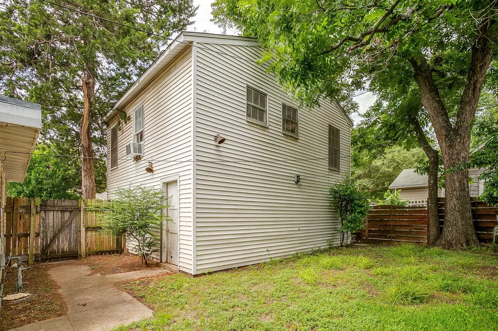 3148 Rogers Avenue Fort Worth TX 76109