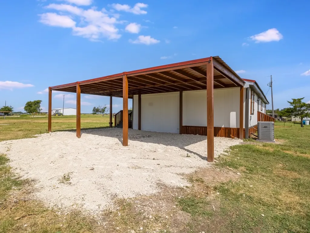 220 Lcr 396 Groesbeck TX 76642