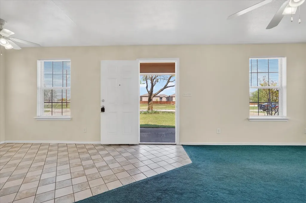 509 W Cedar Street Gunter TX 75058