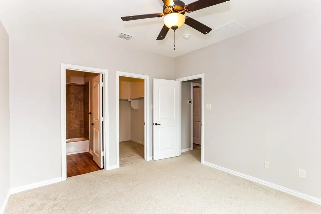 3804 Plum Vista Place Arlington TX 76005