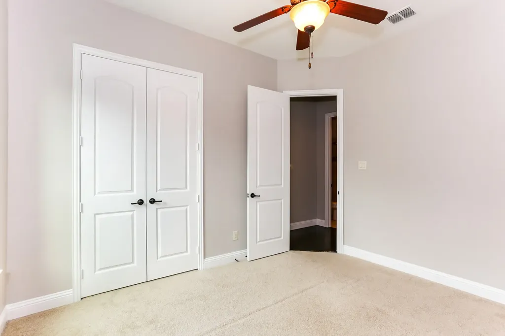 3804 Plum Vista Place Arlington TX 76005