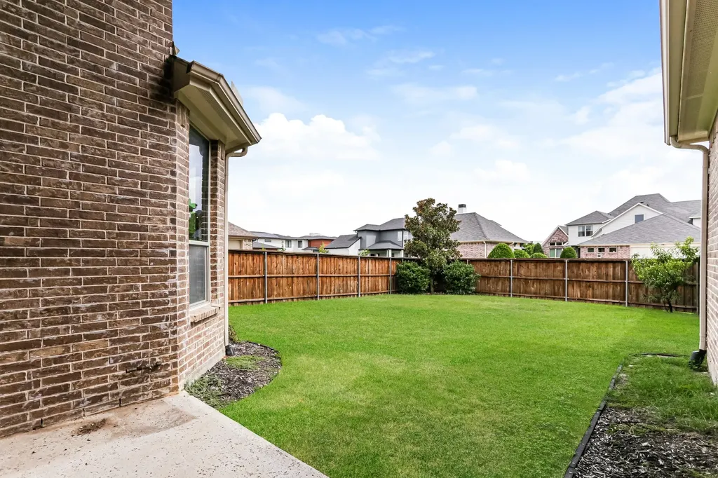 3804 Plum Vista Place Arlington TX 76005