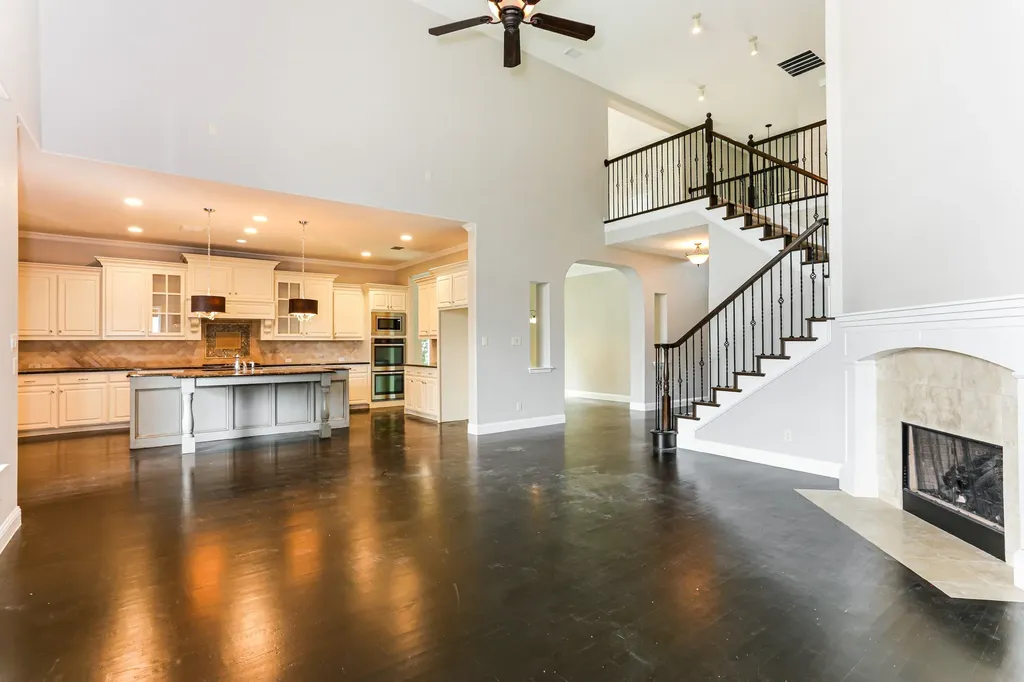 3804 Plum Vista Place Arlington TX 76005