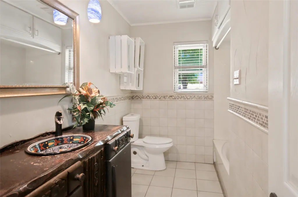 808 Hilltop Drive Weatherford TX 76086