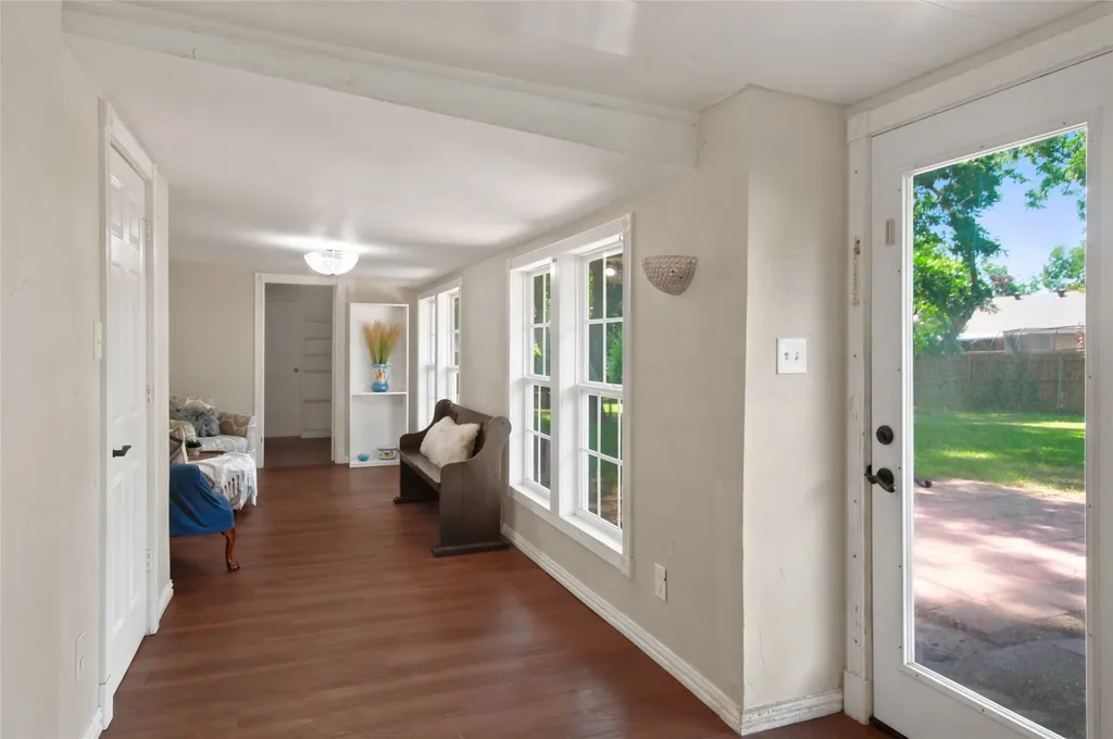 808 Hilltop Drive Weatherford TX 76086