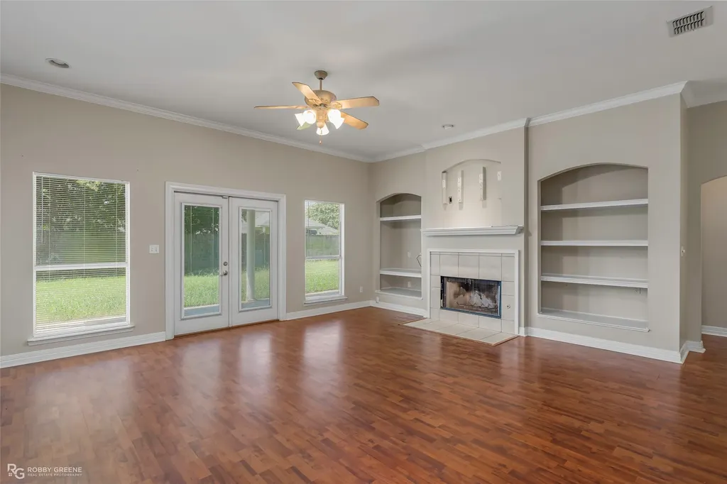 433 Hancock Drive Bossier City LA 71112