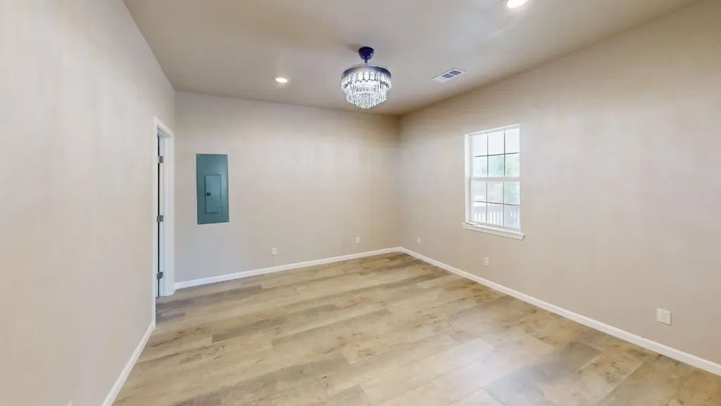 2209 Wellington Street Greenville TX 75401