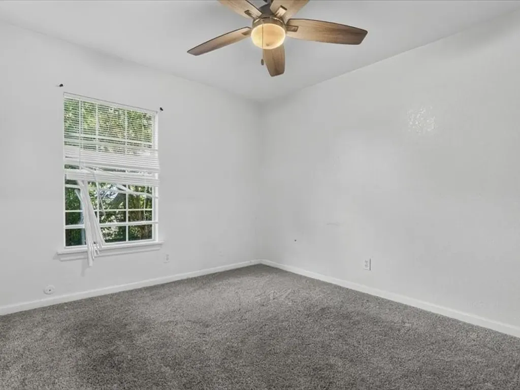 6633 Emhouse Street Dallas TX 75232