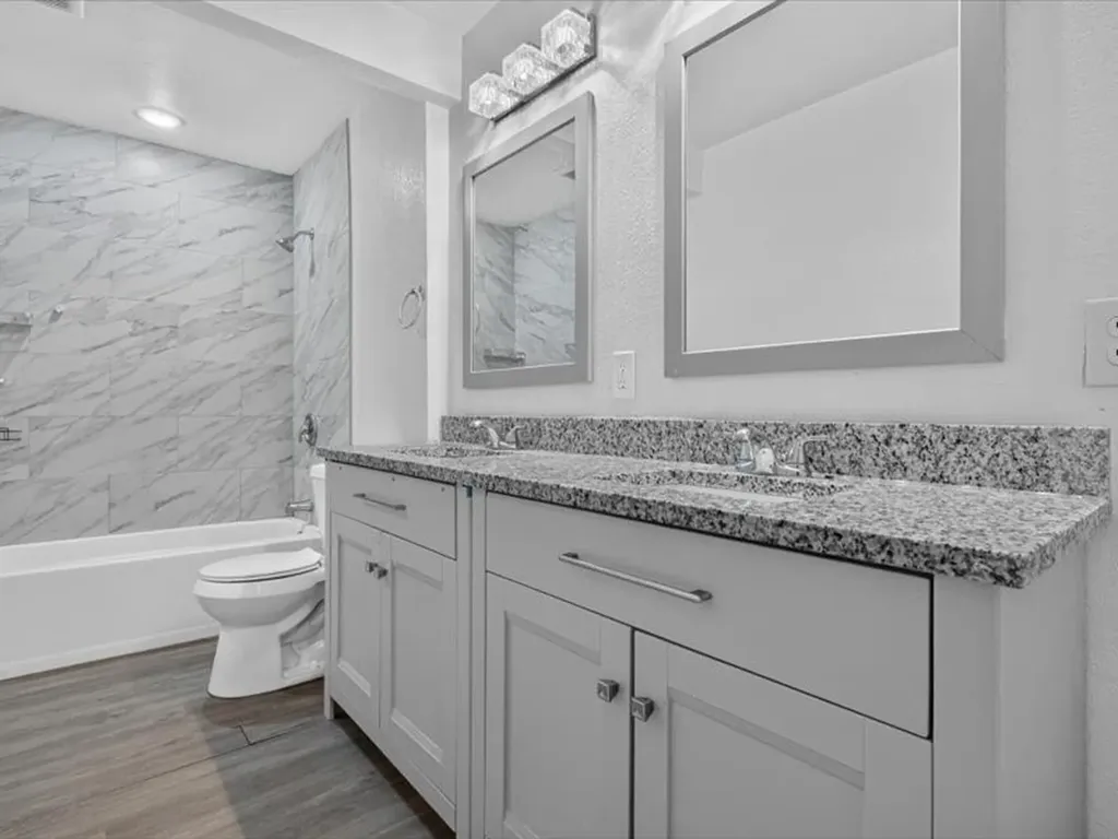 6633 Emhouse Street Dallas TX 75232