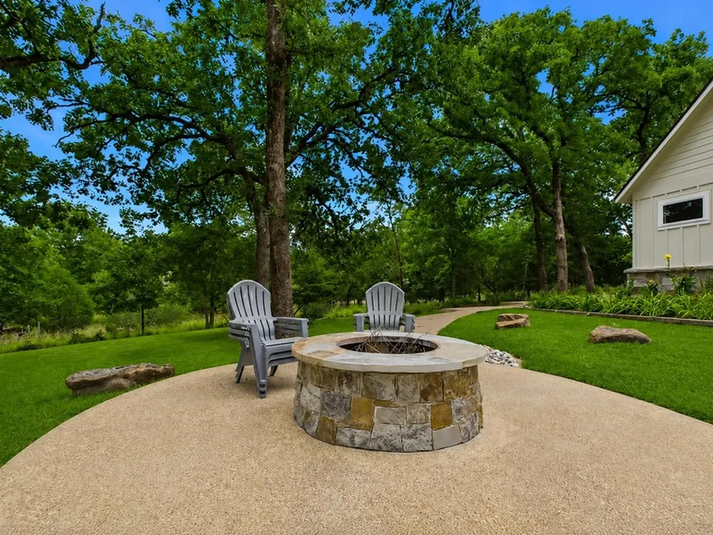8307 Charlya Drive Athens TX 75752