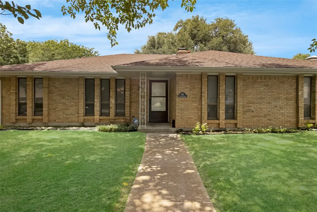 631 E Cherry Street Duncanville TX 75116