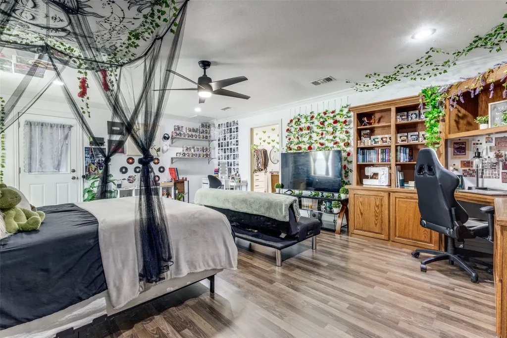 1590 Farm Road 2352 Sumner TX 75486