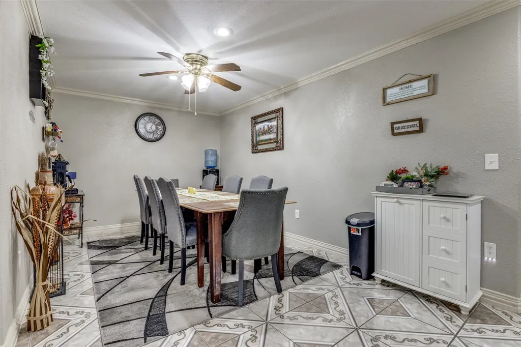 1590 Farm Road 2352 Sumner TX 75486