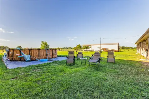1590 Farm Road 2352 Sumner TX 75486