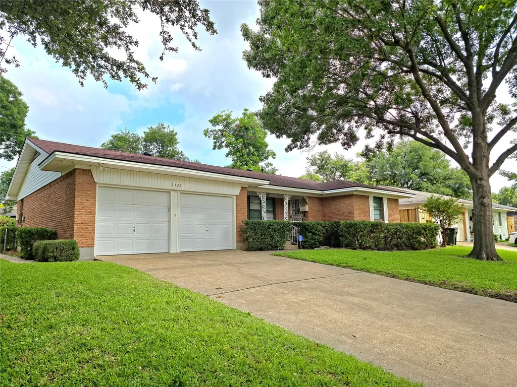 2522 Robin Lane Garland TX 75041