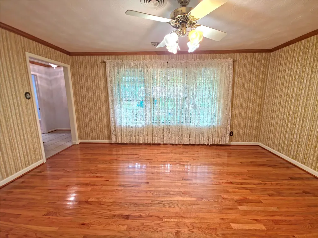 2522 Robin Lane Garland TX 75041