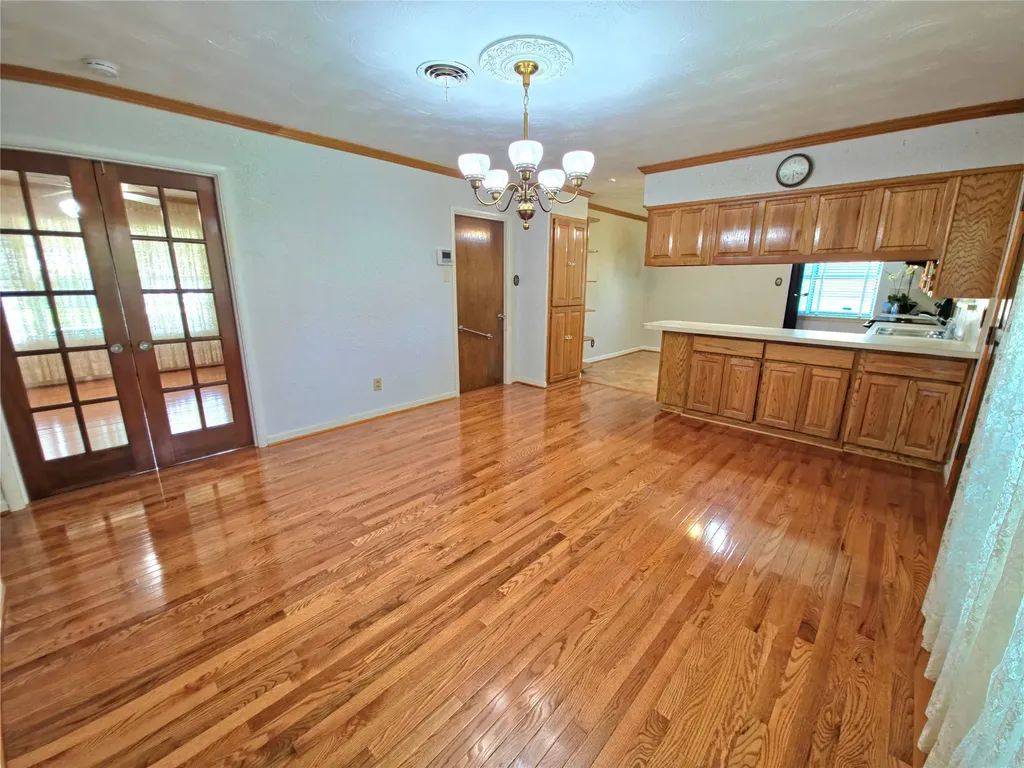 2522 Robin Lane Garland TX 75041