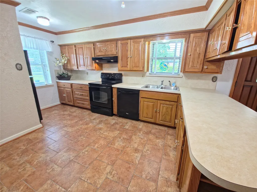 2522 Robin Lane Garland TX 75041