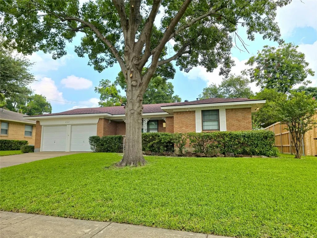2522 Robin Lane Garland TX 75041
