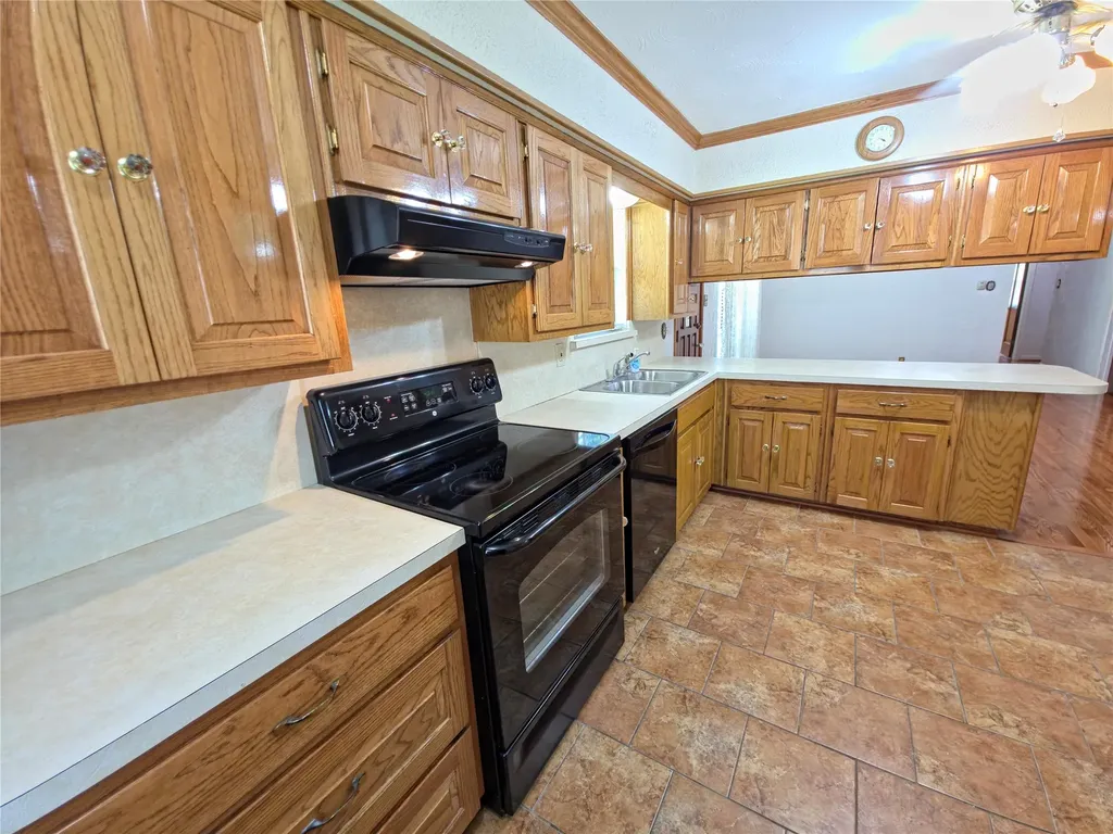 2522 Robin Lane Garland TX 75041
