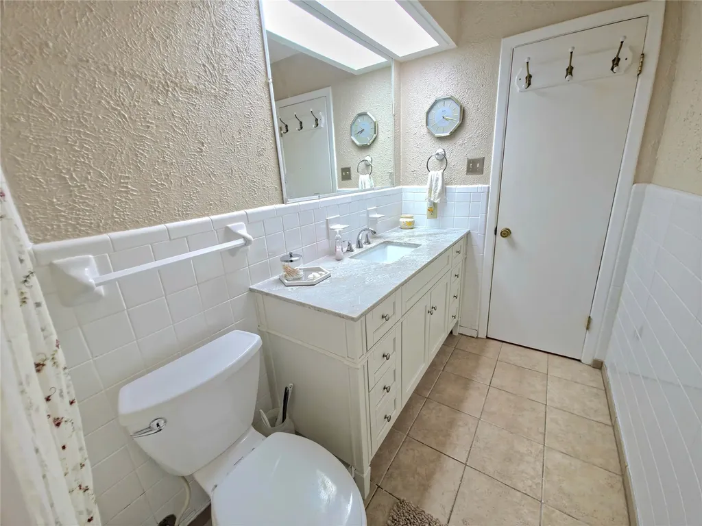 2522 Robin Lane Garland TX 75041