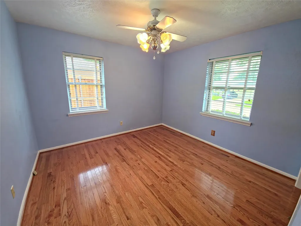 2522 Robin Lane Garland TX 75041
