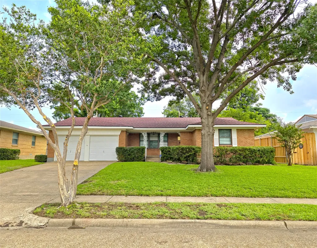 2522 Robin Lane Garland TX 75041
