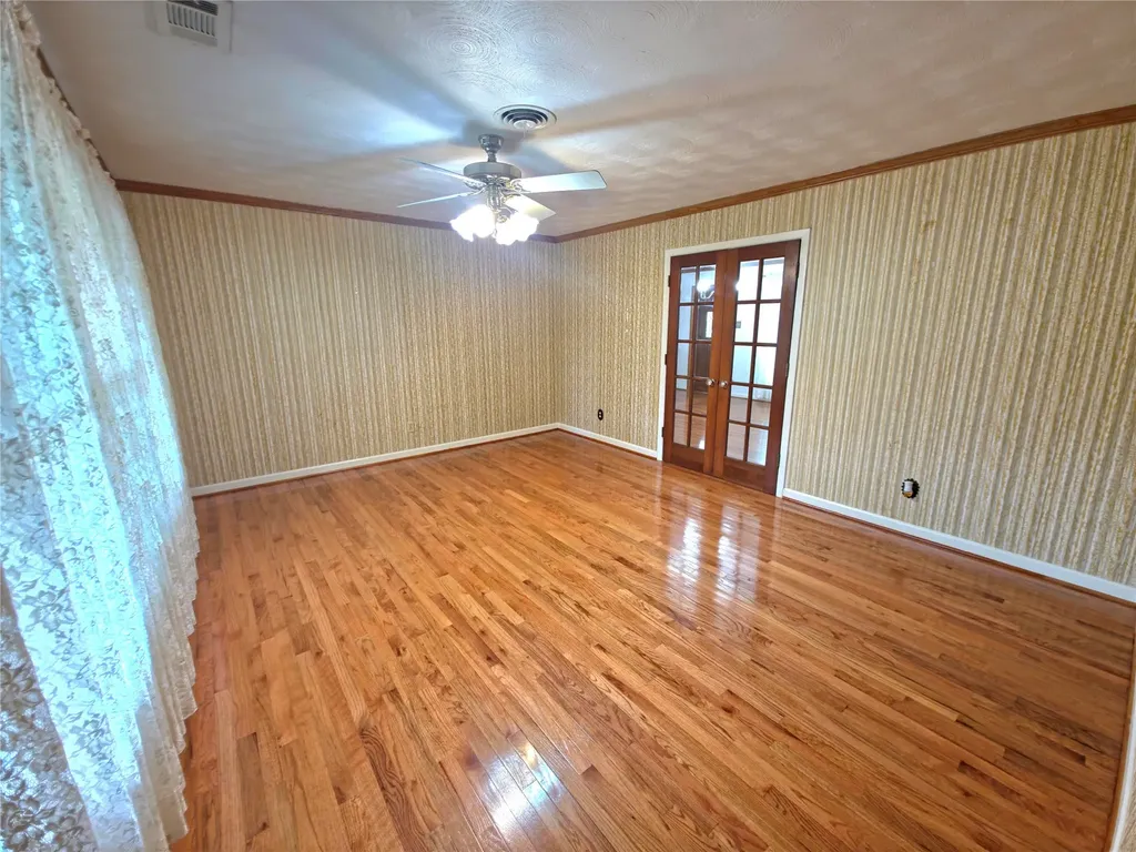 2522 Robin Lane Garland TX 75041