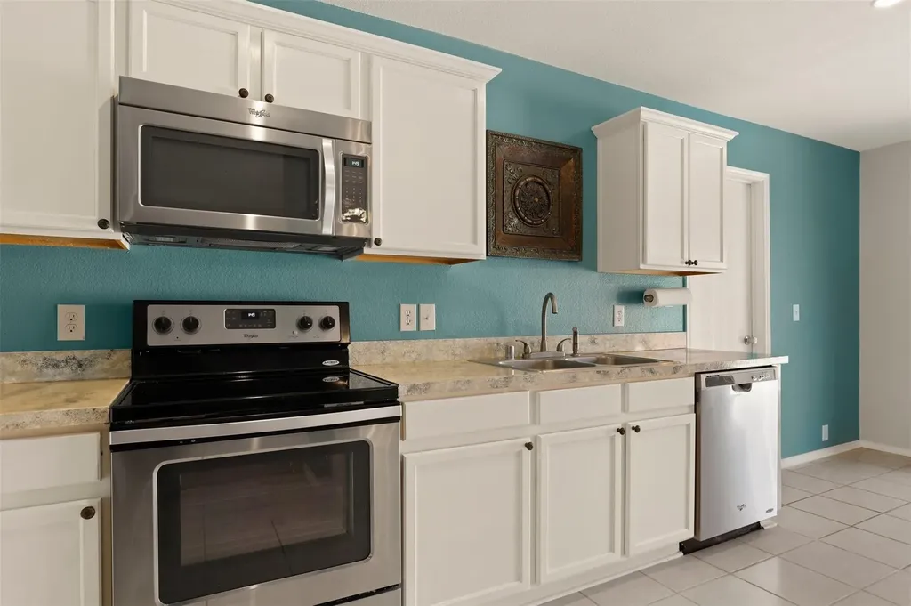 2201 Tailburton Court Little Elm TX 75068