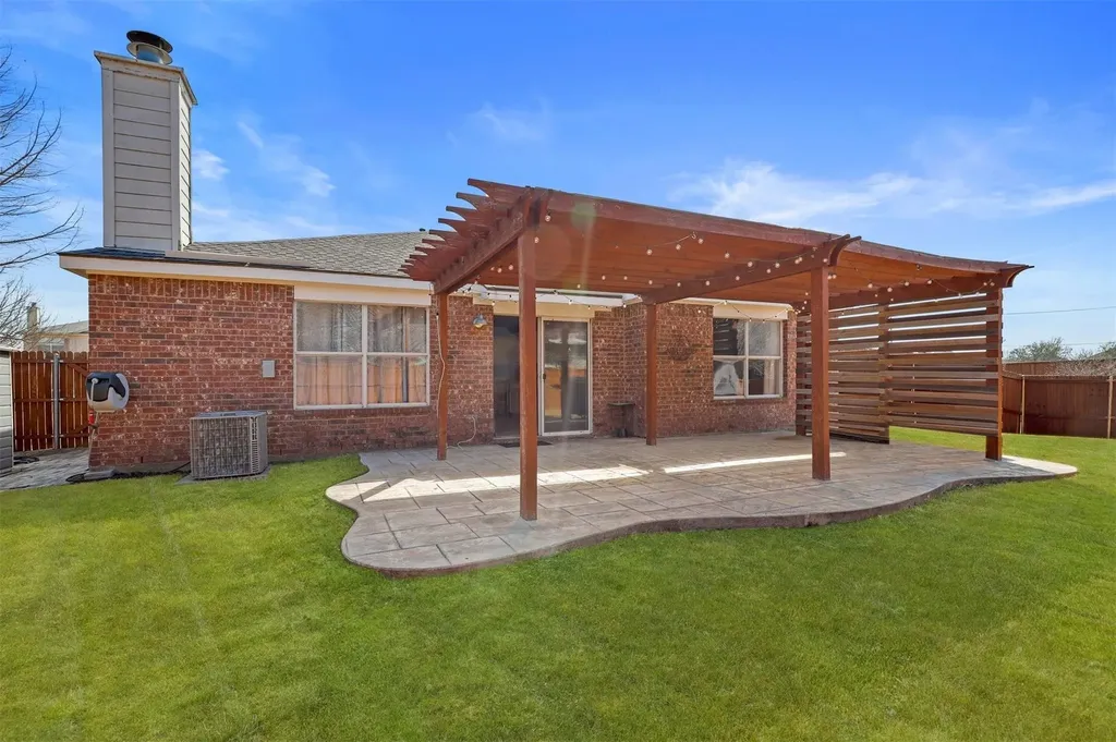 2201 Tailburton Court Little Elm TX 75068