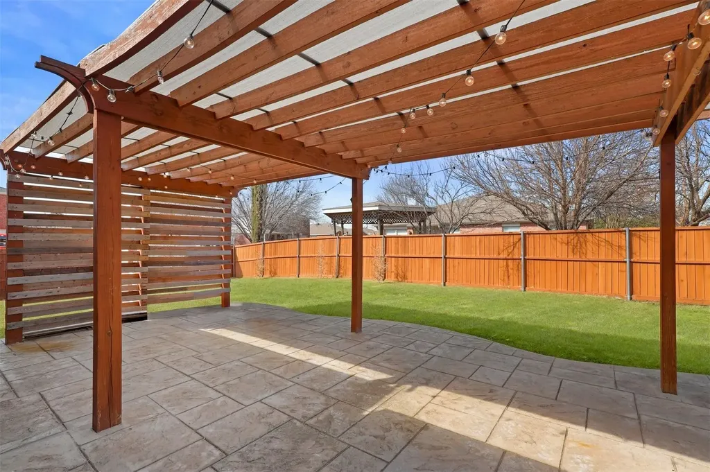 2201 Tailburton Court Little Elm TX 75068