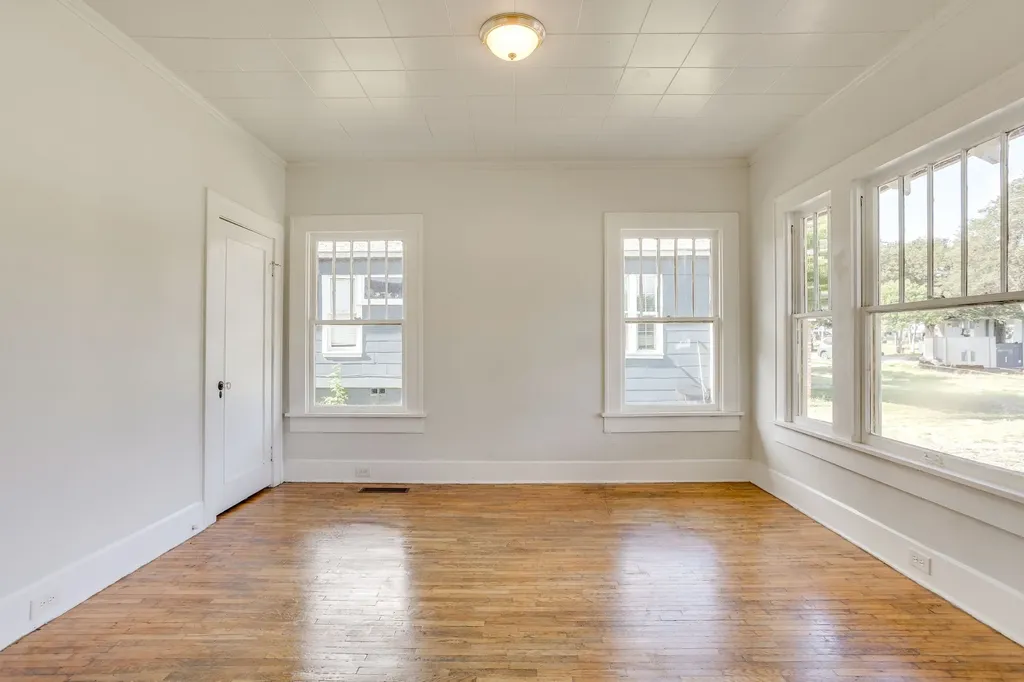 2505 Lipscomb Street Fort Worth TX 76110