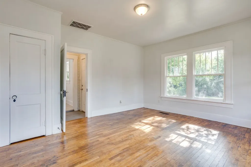 2505 Lipscomb Street Fort Worth TX 76110