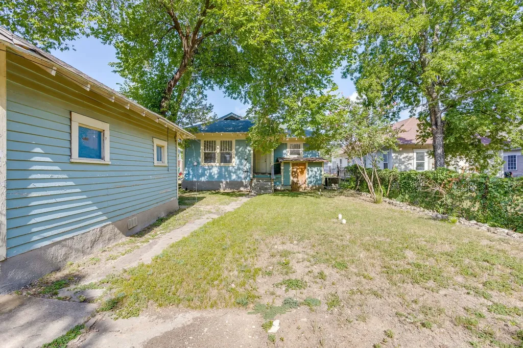 2505 Lipscomb Street Fort Worth TX 76110