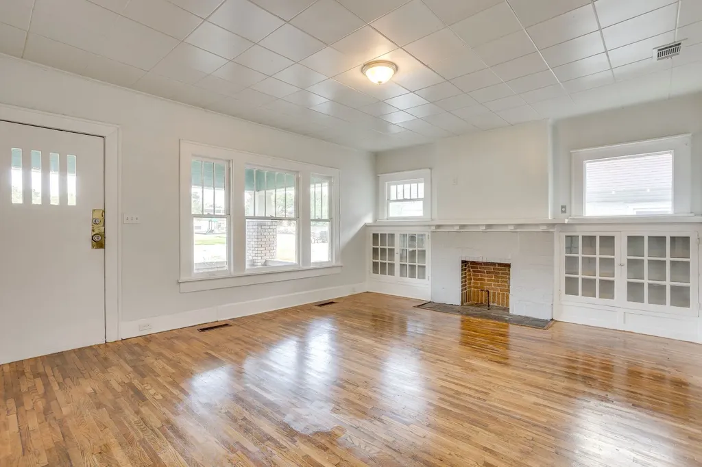2505 Lipscomb Street Fort Worth TX 76110