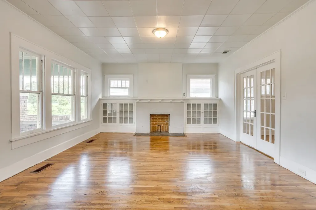 2505 Lipscomb Street Fort Worth TX 76110