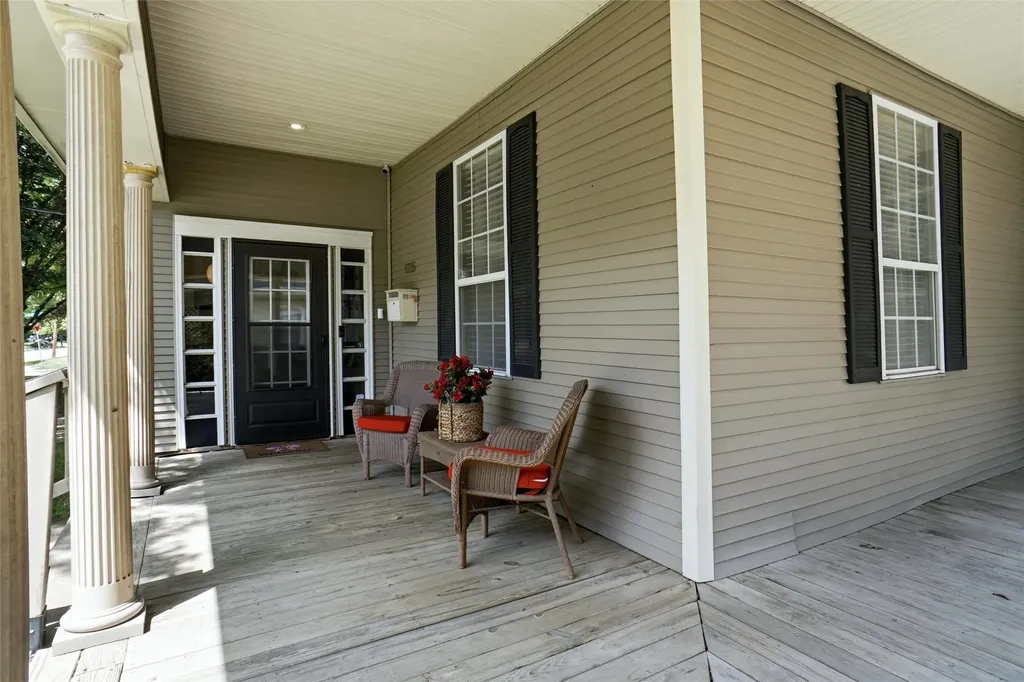 5705 Tremont Street Dallas TX 75214