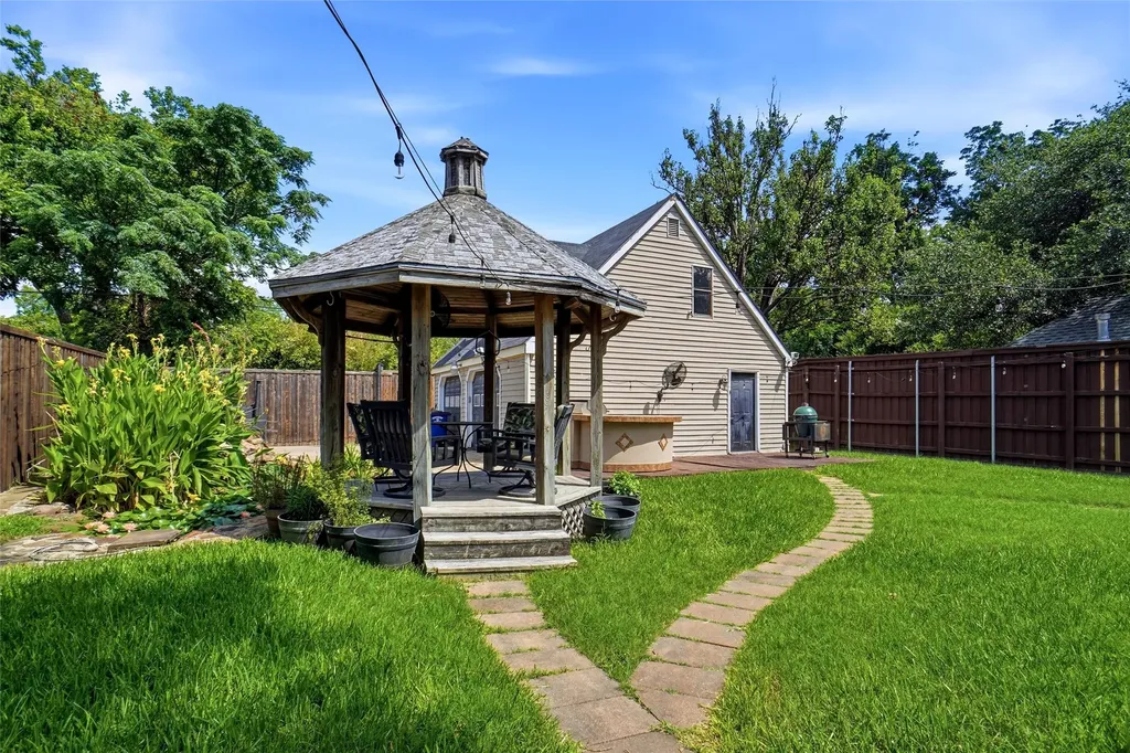 5705 Tremont Street Dallas TX 75214