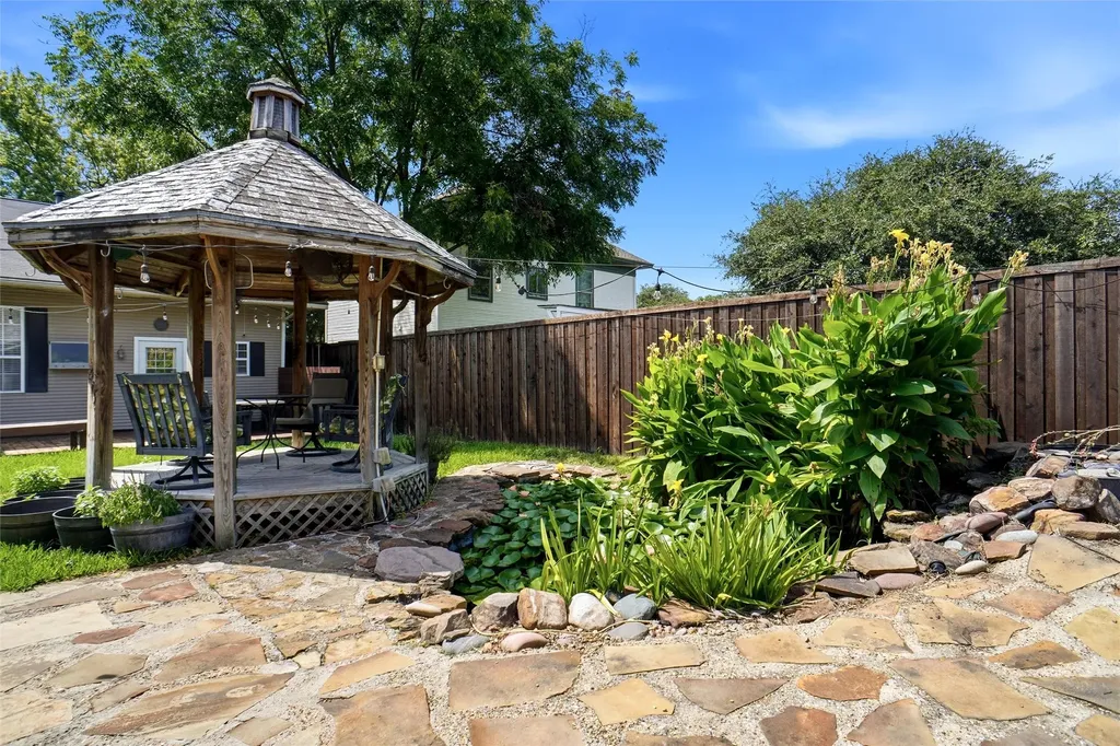 5705 Tremont Street Dallas TX 75214