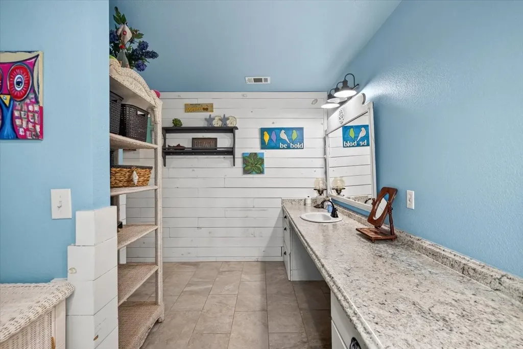 638 Vz County Road 2807 Mabank TX 75147