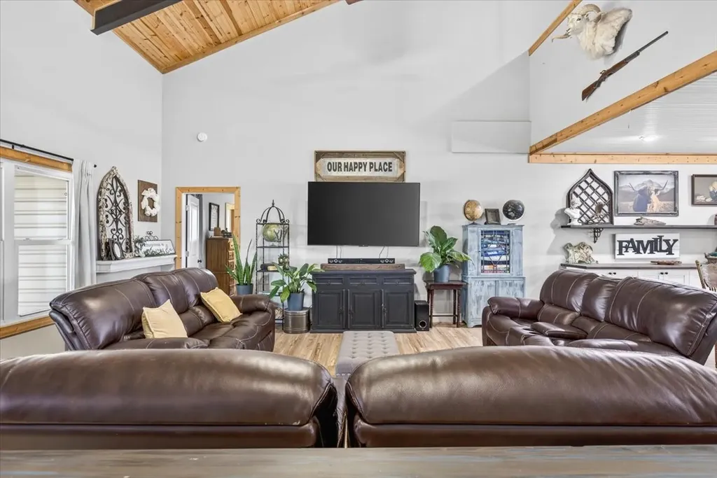 638 Vz County Road 2807 Mabank TX 75147