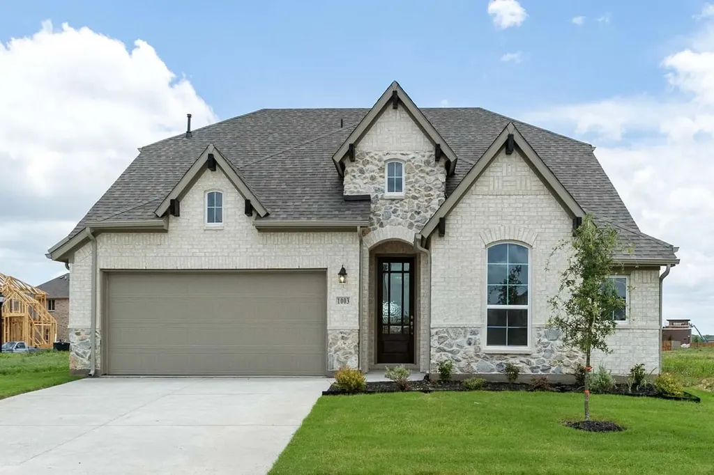 1003 Cumberland Drive Justin TX 76247