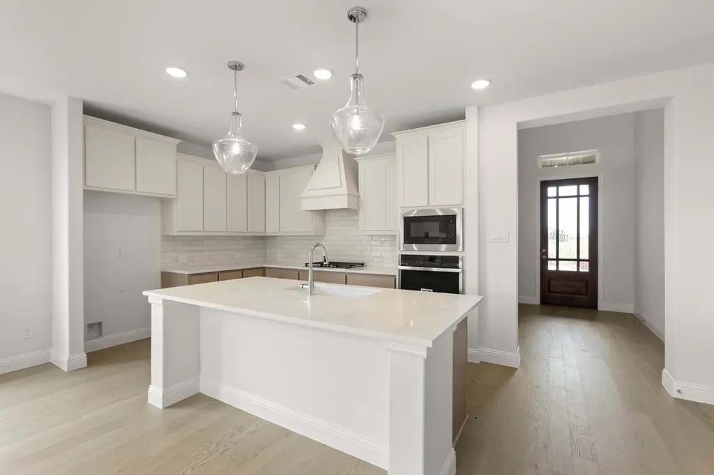 1020 Wheatland Drive Justin TX 76247